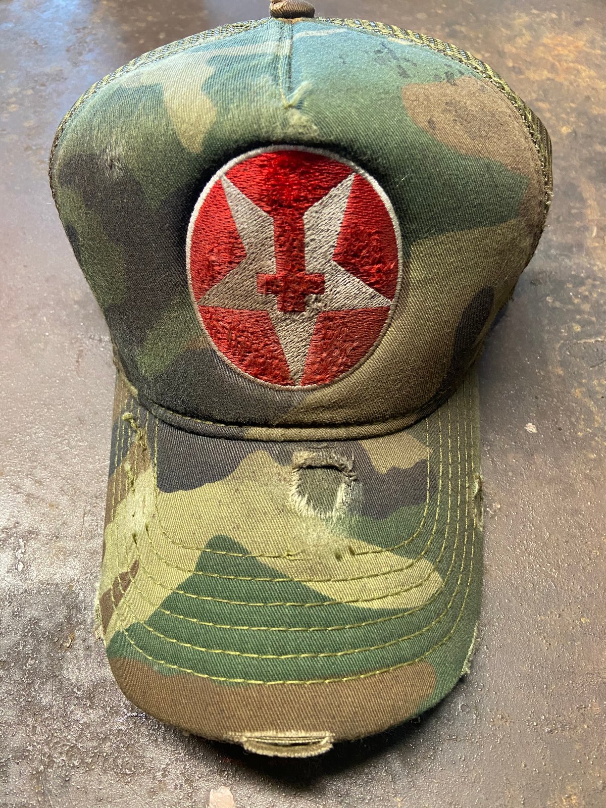 Hellstar Camo SnapBack - junkerdesigns