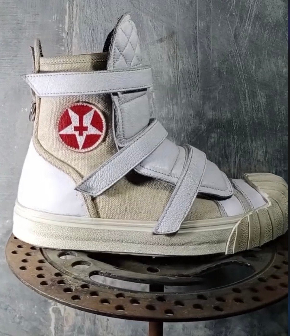 MEDIC Shoe White or with Patches